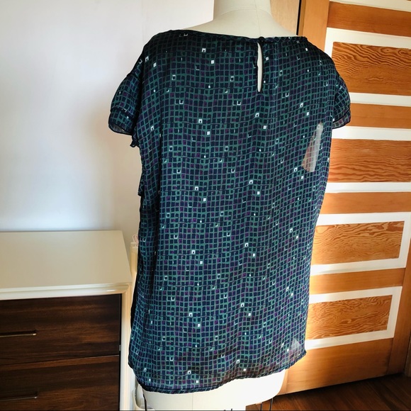 Clara Vitti satin top with ruffles size L green - Picture 6 of 6